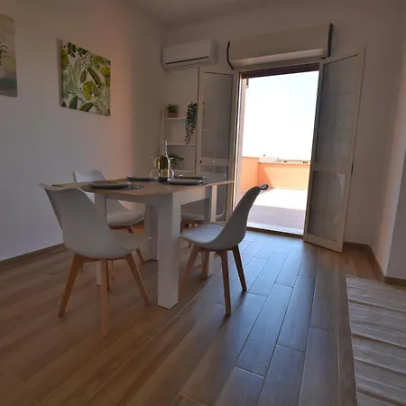 Lägenhet House Center Capoterra